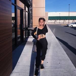 Meet your Posher, Beatrice